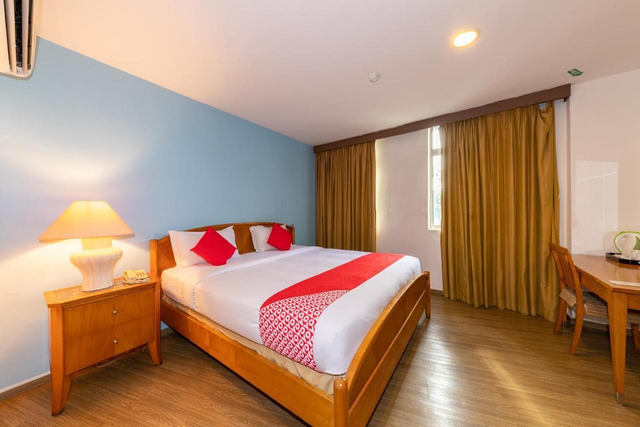Oyo 430 Oak Valley Boutique Hotel Джохор-Бару Экстерьер фото