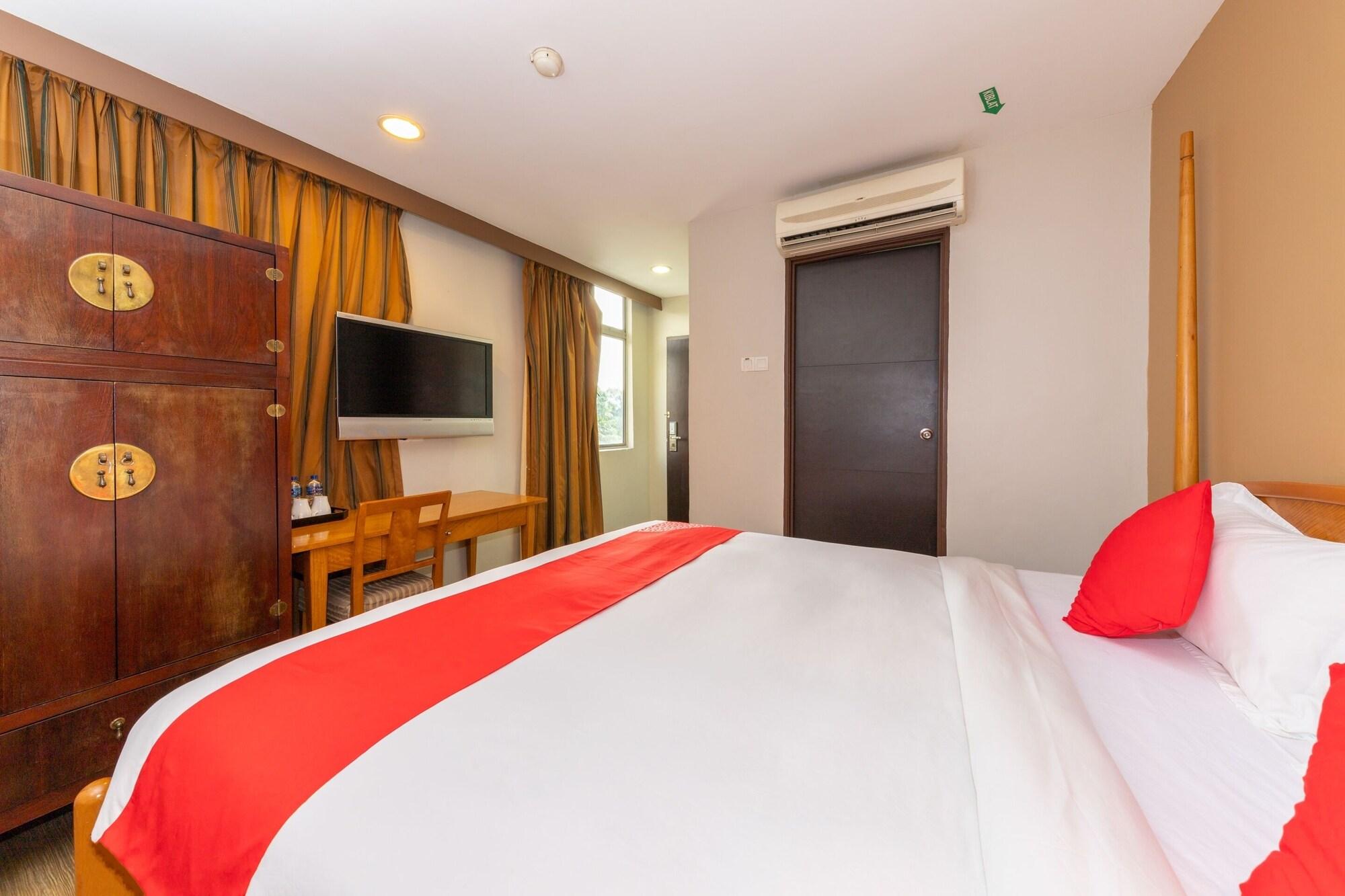 Oyo 430 Oak Valley Boutique Hotel Джохор-Бару Экстерьер фото