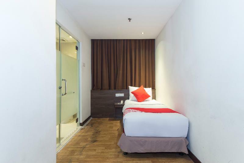 Oyo 430 Oak Valley Boutique Hotel Джохор-Бару Экстерьер фото