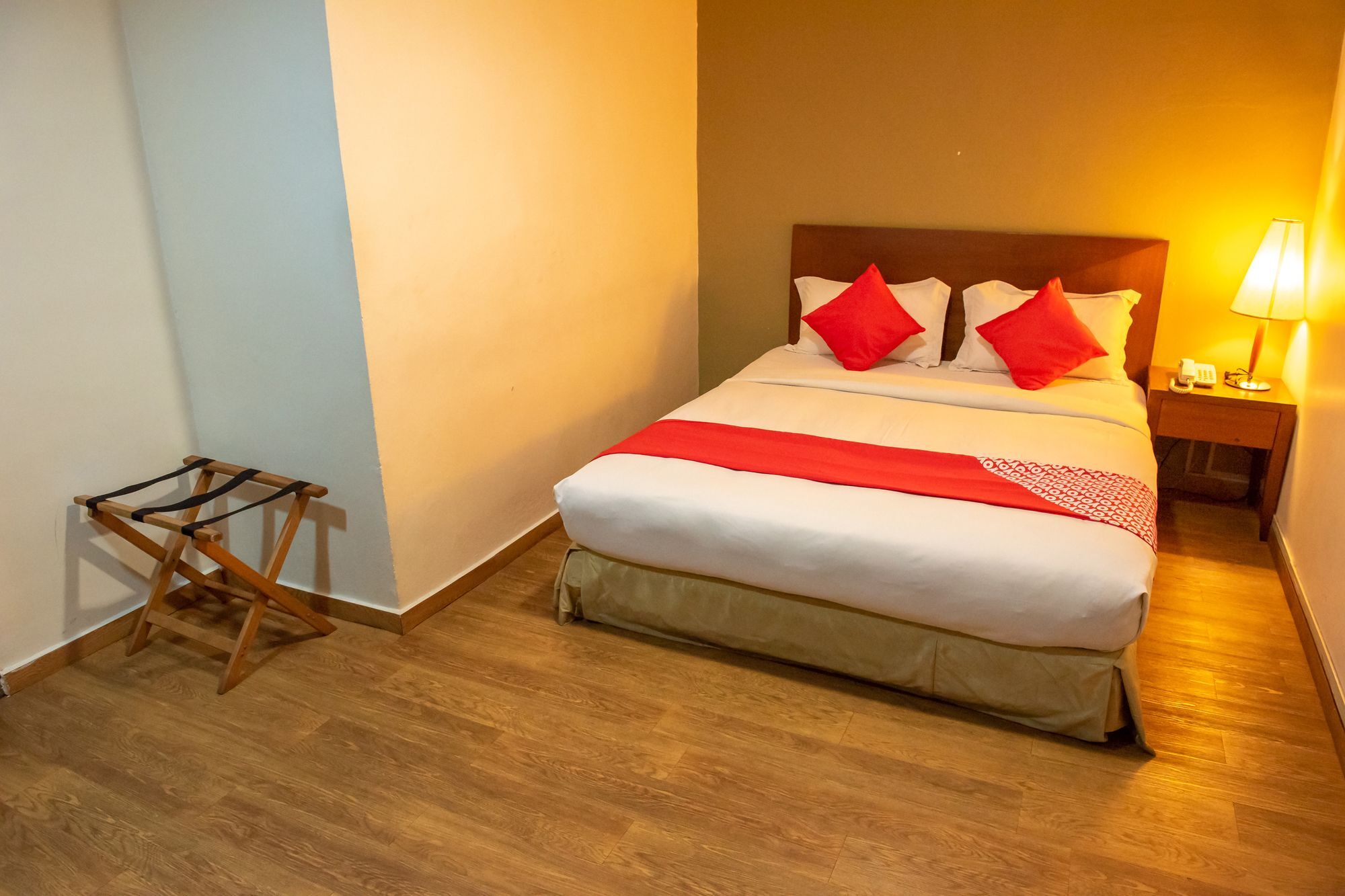Oyo 430 Oak Valley Boutique Hotel Джохор-Бару Экстерьер фото